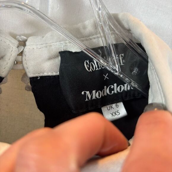 Girl’s Collectif X ModCloth Black Velvet Cat Blouse with White Collar Size 6 - Picture 8 of 8